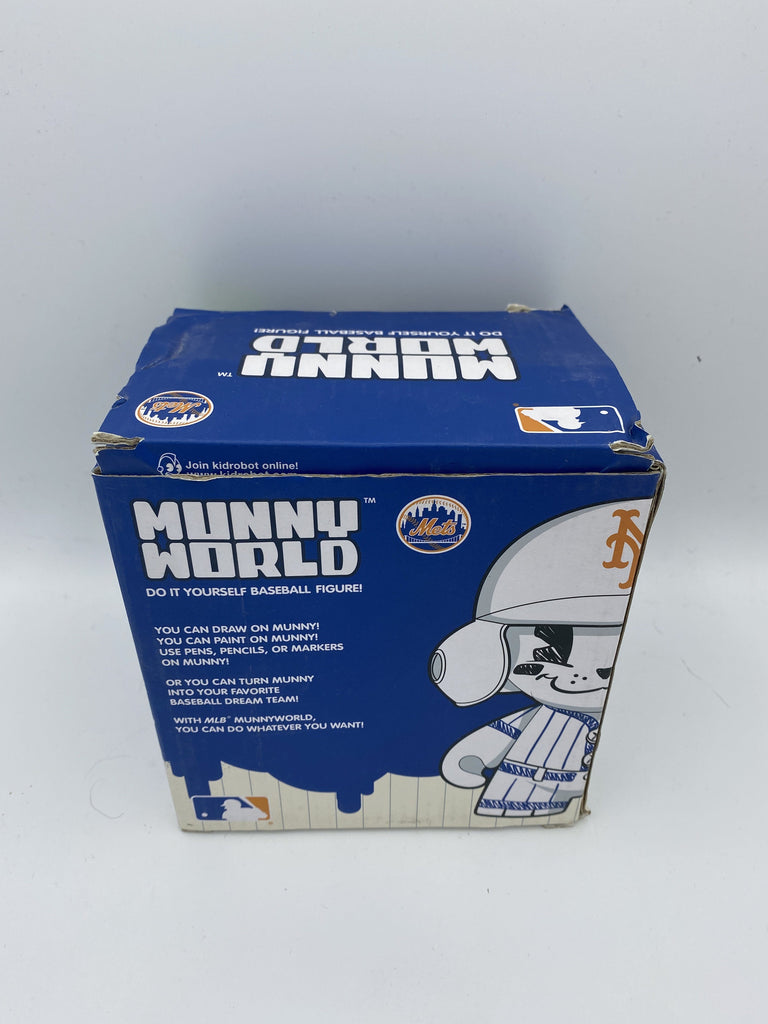 Kidrobot x MLB Munnyworld Mini Mets Munny Vinyl Figure Kidrobot 