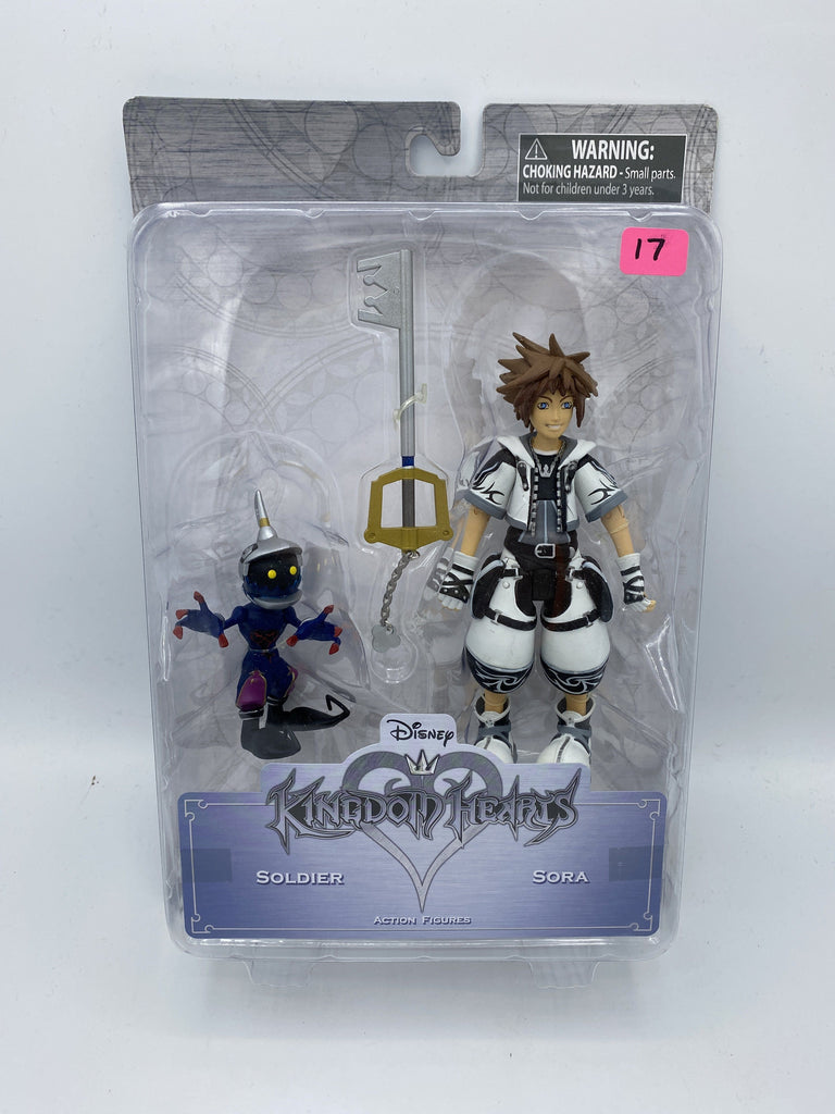 Kingdom Hearts Diamond Select Toys Solider and Sora Action Figures