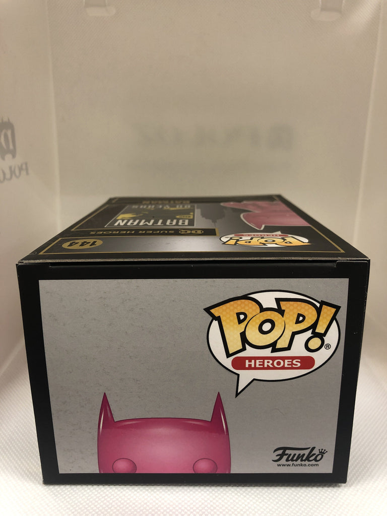 Funko Pop! DC Batman Pink Chrome NYCC Official Sticker Exclusive #144 1500 PCS Funko 