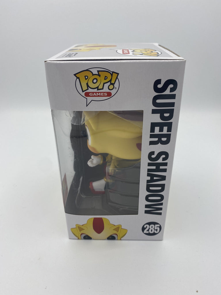 Funko Pop! Sonic The Hedgehog Super Shadow E3 Exclusive (1500 Pcs) #285 (Shelf Wear) Funko 