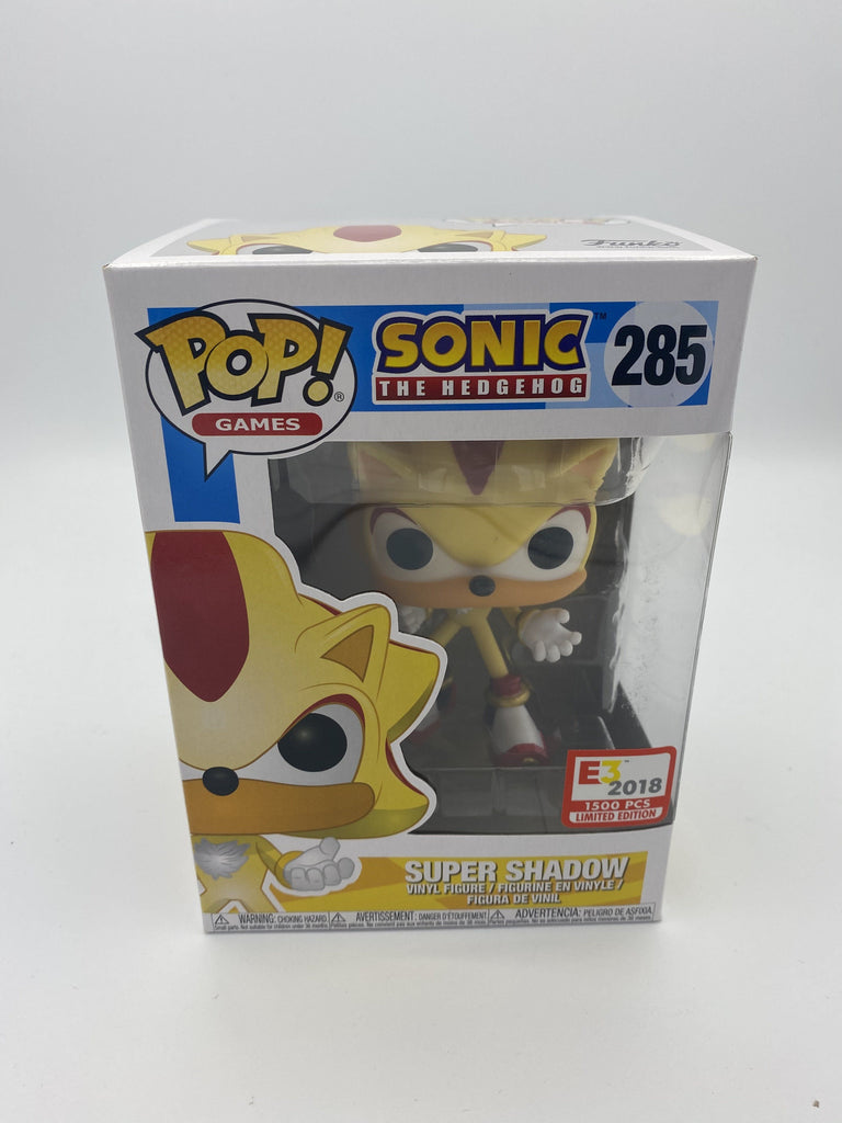 Funko Pop! Sonic The Hedgehog Super Shadow E3 Exclusive (1500 Pcs) #285 (Shelf Wear)
