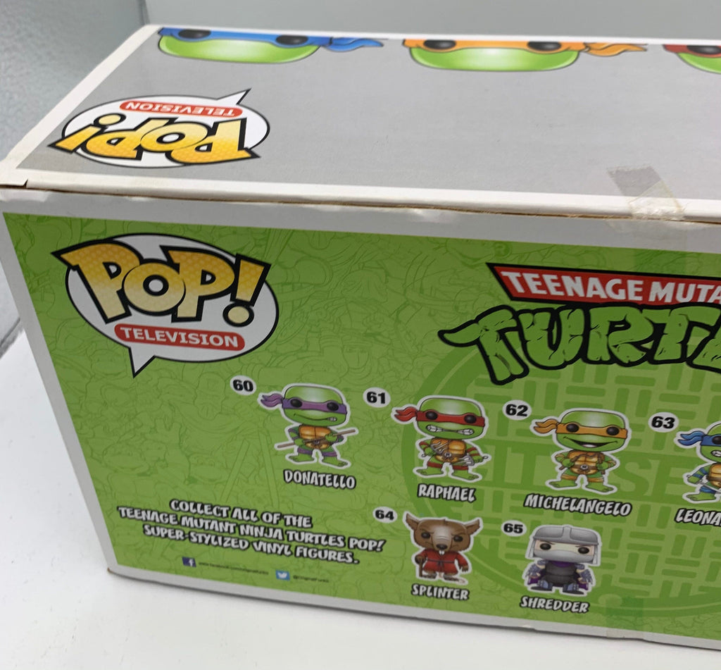 https://www.undiscoveredrealm.com/cdn/shop/products/funko-pop-teenage-mutant-ninja-turtles-tmnt-donatello-raphael-michelangelo-leonardo-glow-in-the-dark-exclusive-4-pack-funko-552321_1024x1024.jpg?v=1686646745