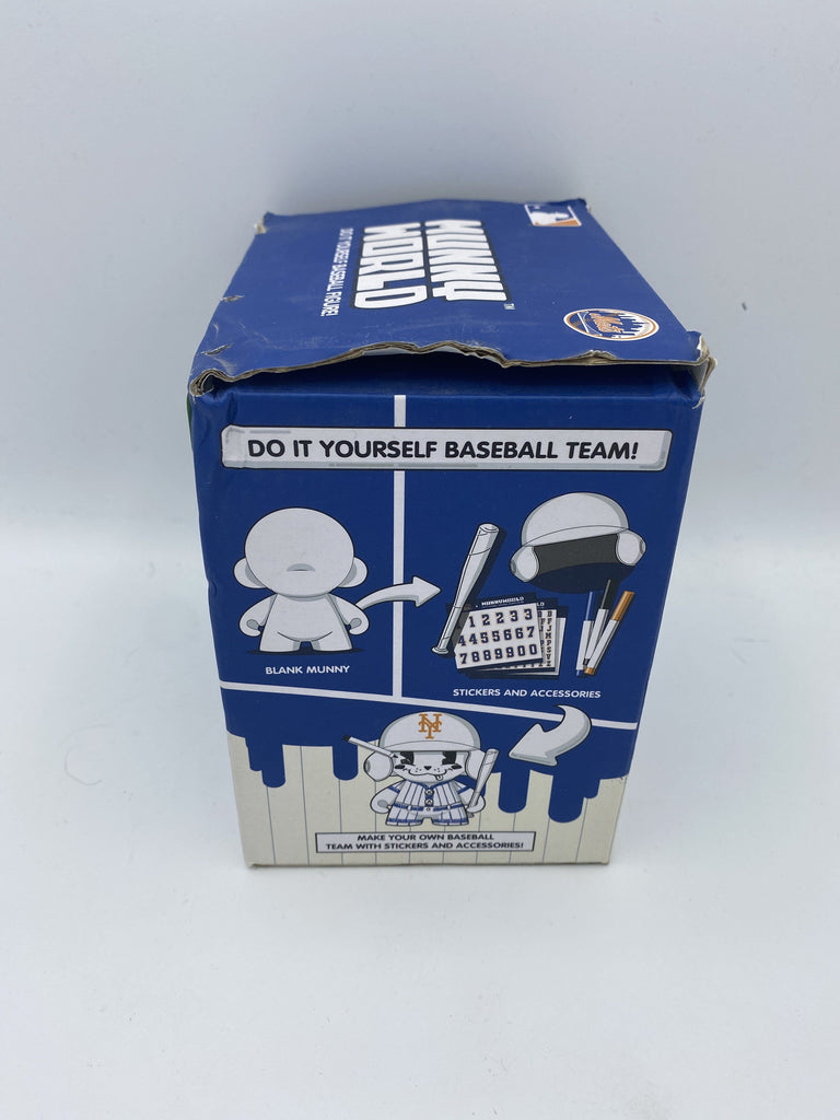 Kidrobot x MLB Munnyworld Mini Mets Munny Vinyl Figure Kidrobot 