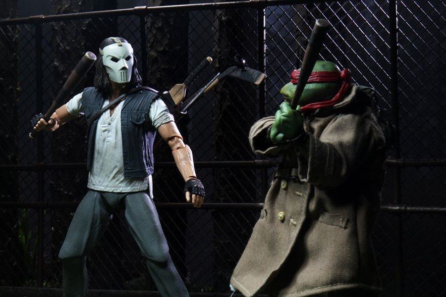 Neca Teenage Mutant Ninja Turtles Casey Jones and Raphael in Disguise 7