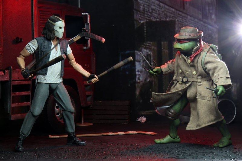 Neca Teenage Mutant Ninja Turtles Casey Jones and Raphael in Disguise 7